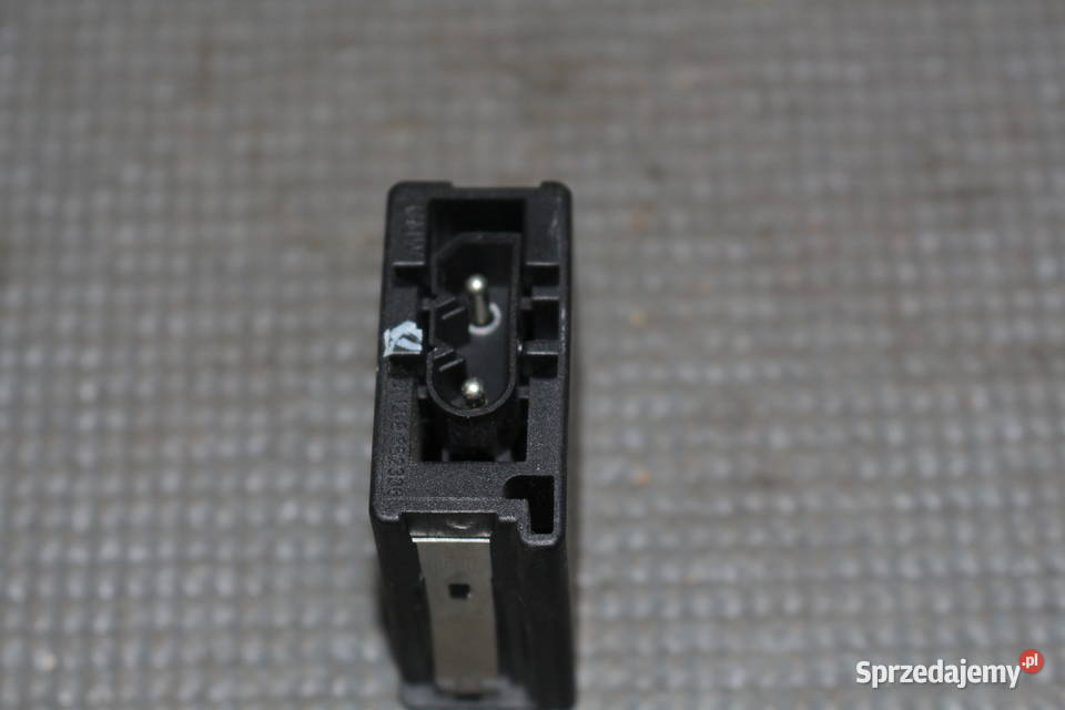 BMW 7 E65 E66 GNIAZDO ŁADOWARKA LATARKI 6113 Prochowice