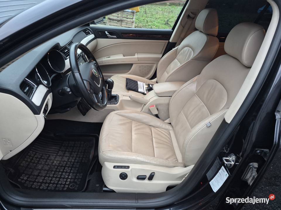 Skoda Superb 18benzynaBogata wersjaBezwypadkowy