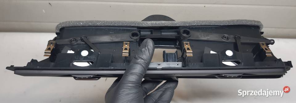 KRATKA NAWIEWY VW TOURAN III 5T ŚRODKOWE osobowe Mielęcin