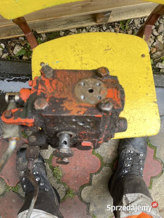 Renault 551 651 681 751 781 851skrzynia pompa Pozostałe świętokrzyskie