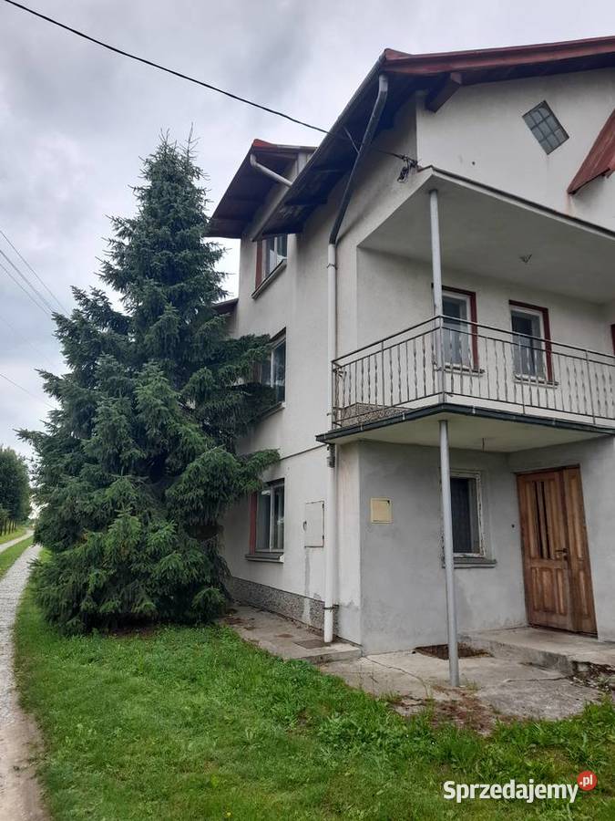 Dom w miejscowości Równe Gmina Dukla podkarpackie