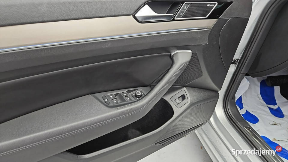 Volkswagen Passat 20 TSI Highline RLine Z
