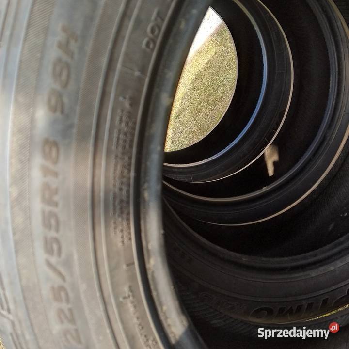 Sprzedam komplet opon r18 Samochodowe Września