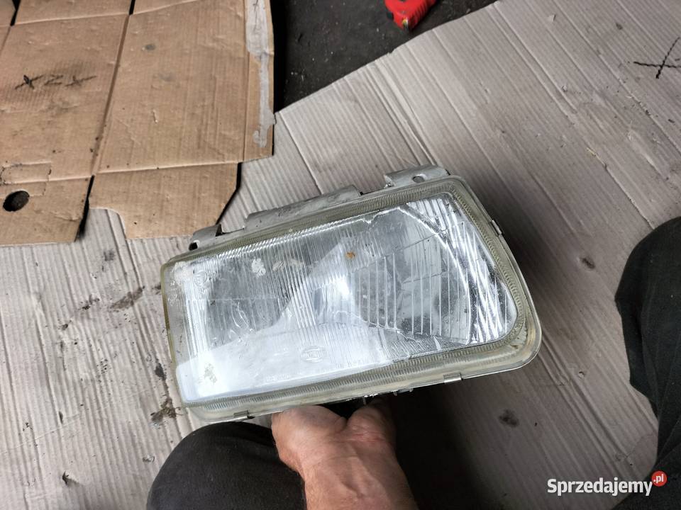 REFLEKTOR LAMPA PRZÓD PRZEDNIA PRAWA Polo 3 III Kamień-Kolonia