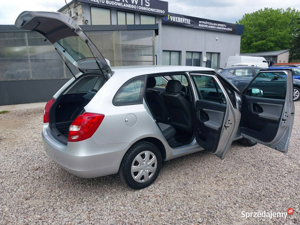 koda Fabia Kombi 1400 MPI SALON POLSKA Przebieg Warszawa