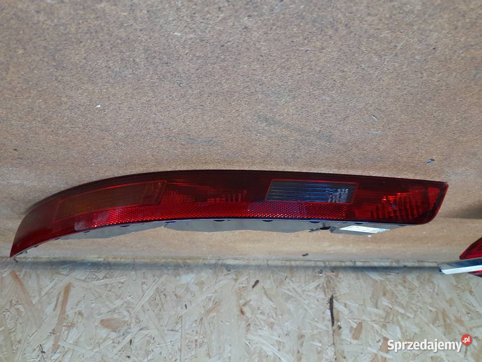 AUDI Q3 8U0 LAMPA TYLNA LEWA W ZDERZAK