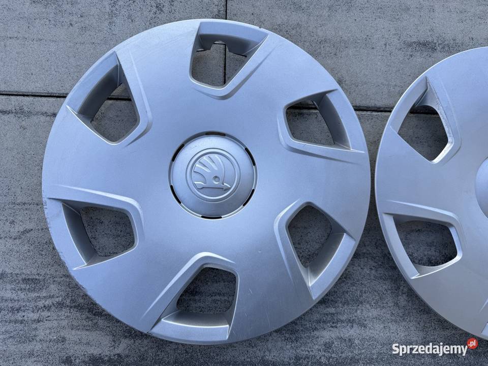 KOŁPAK ORYGINALNY SKODA RAPID FABIA 15