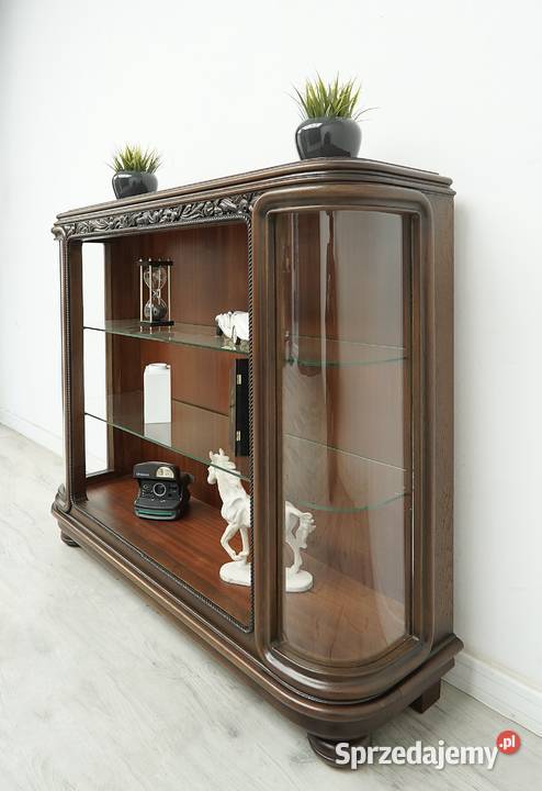 Zabytkowa witryna art deco z lat 40tych