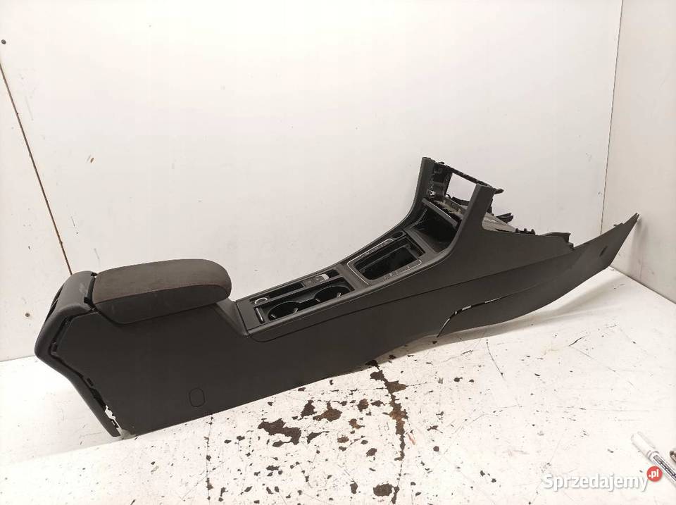 TUNEL ŚRODKOWY PODŁOKIETNIK GTI CZERWONA NIĆ VW sprzedam