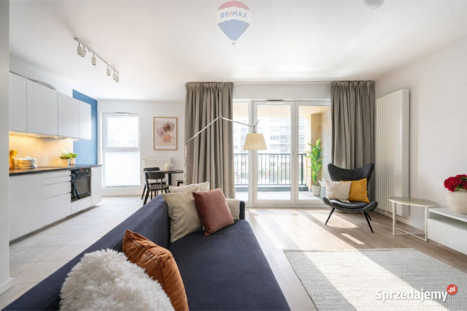 Apartamentowiec umeblowane okna na skwer 2 pok 55m2 Warszawa
