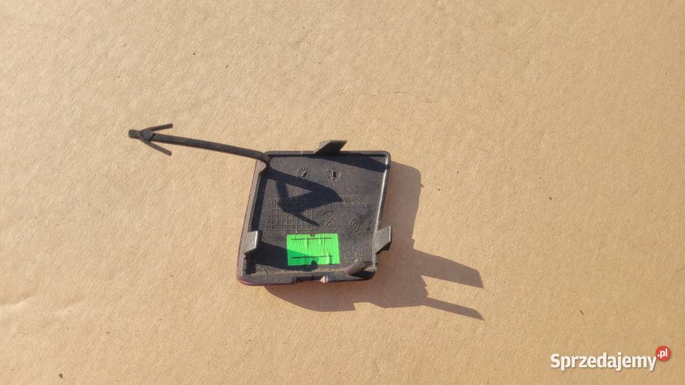 RENAULT CLIO IV 4 LIFT 16 ZAŚLEPKA HAKA ZDERZAKA