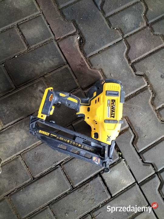 GWOŹDZIARKA DeWALT DCN660 XR LiIon 18V sprzedam