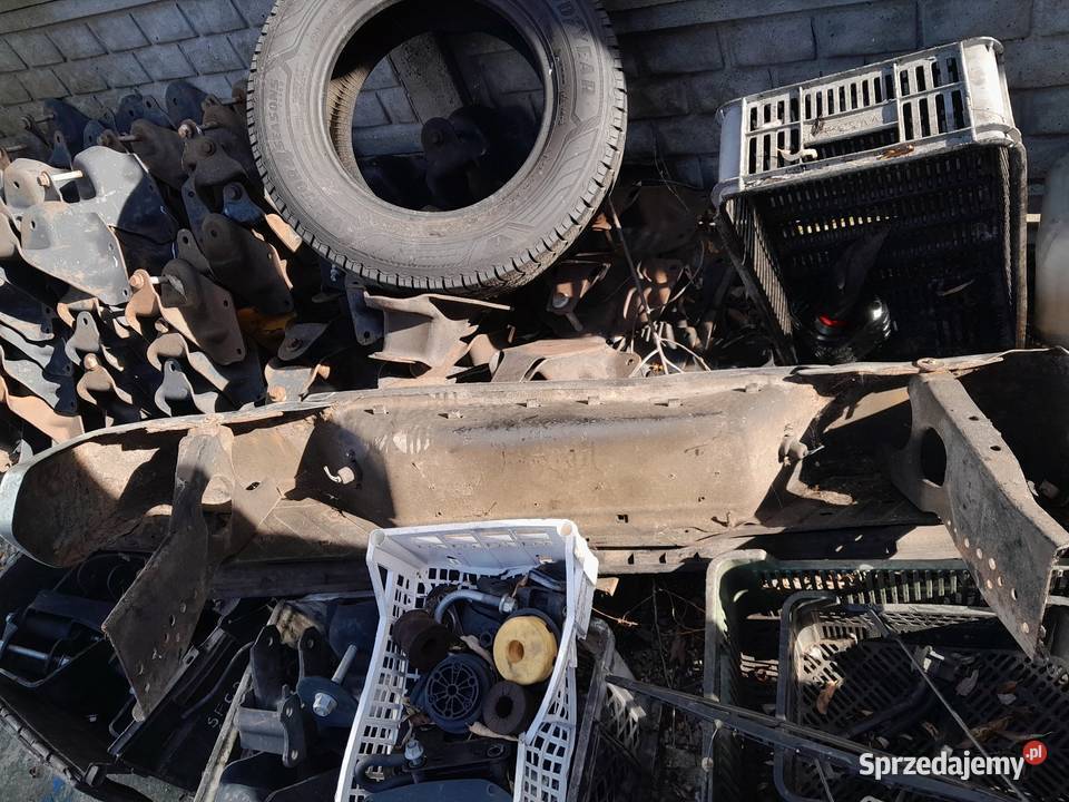 Zderzak tylny nissan navara Radom sprzedam