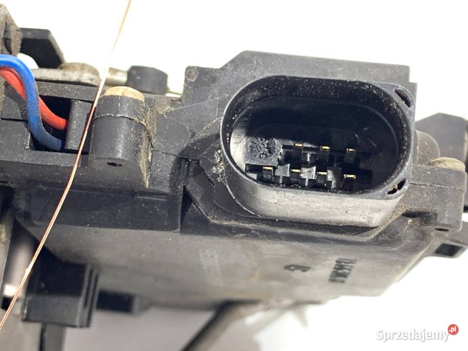 ZAMEK DRZWI LEWY TYŁ AUDI A4 B6 SedanLimuzyna osobowe