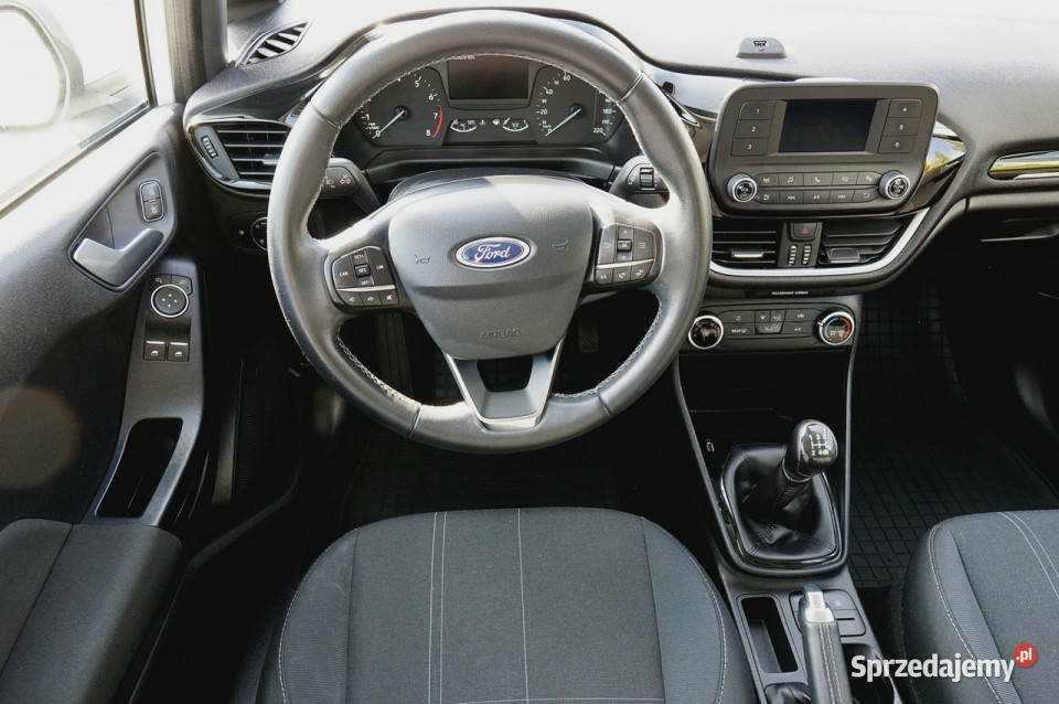 Ford Fiesta salon Polska pięknie jeździ Mk8 2017 klimatyzacja Warszawa