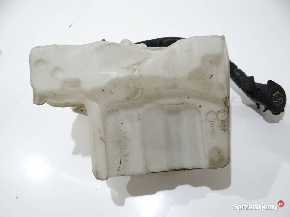 ZBIORNIK PŁYNU DO SPRYSKIWACZY BMW E61 LIFT osobowe Zbiorniki płynu do spryskiwaczy lubelskie Strzyżewice