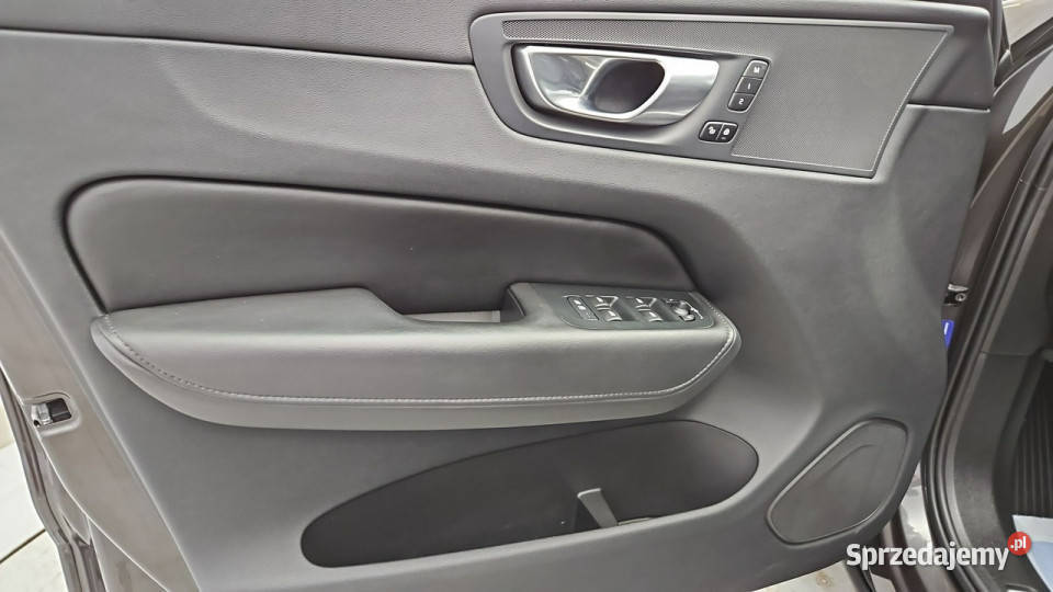Volvo XC 60 B5 B AWD Plus Dark aut Z Polskiego kurtyny powietrzne