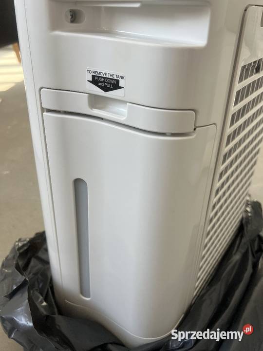 Sharp KCD60EUW oczyszczacz powietrza z Warszawa sprzedam