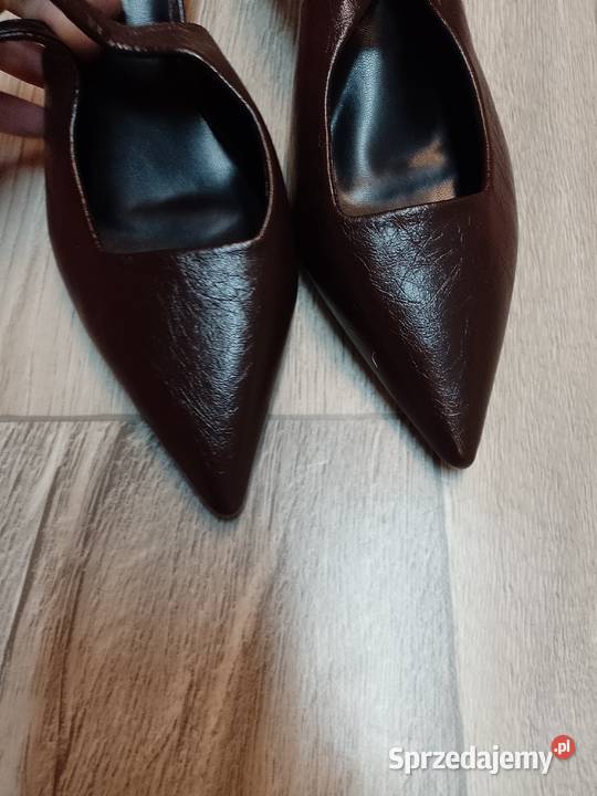 4041 Brązoweczekoladowe czółenka wieczorowe z Kraków sprzedam