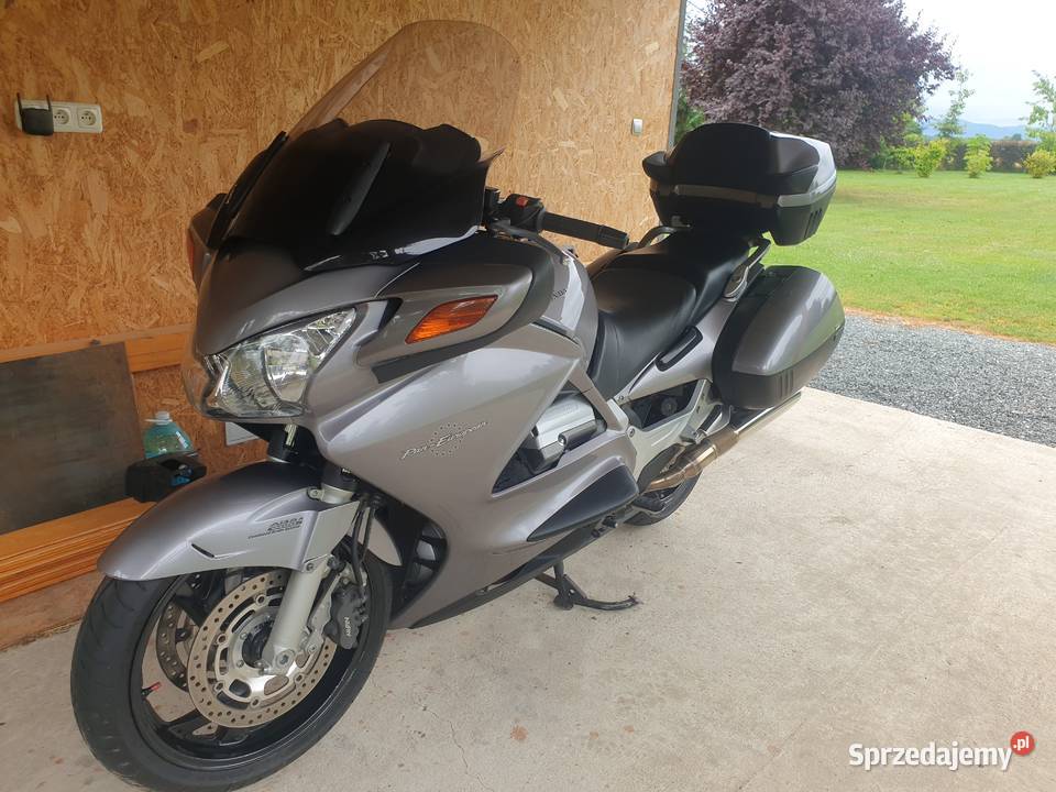 HONDAST 1300 Wierzbno