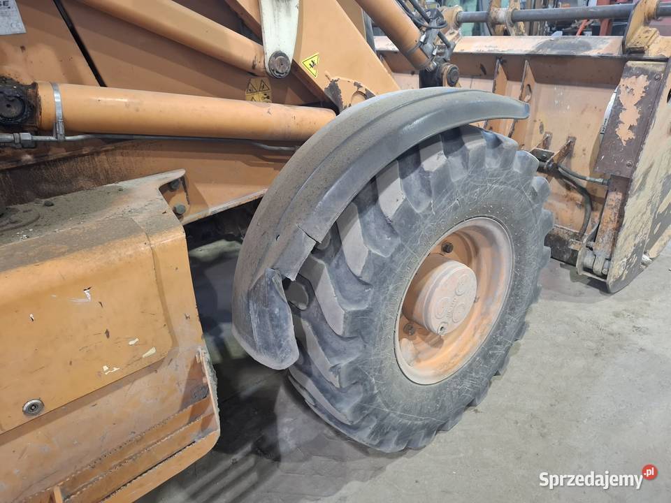 Koparkoładowarka CASE 580ST sprzedam