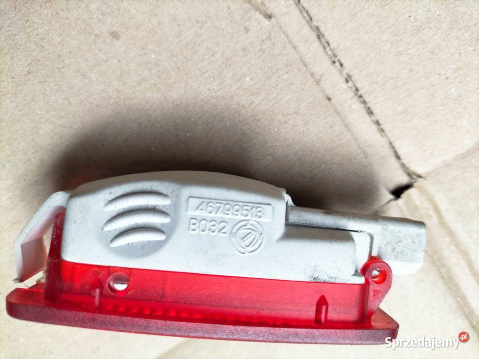 FIAT STILO 46799513 LAMPKA BOCZKA DRZWI PRAWY osobowe lubelskie