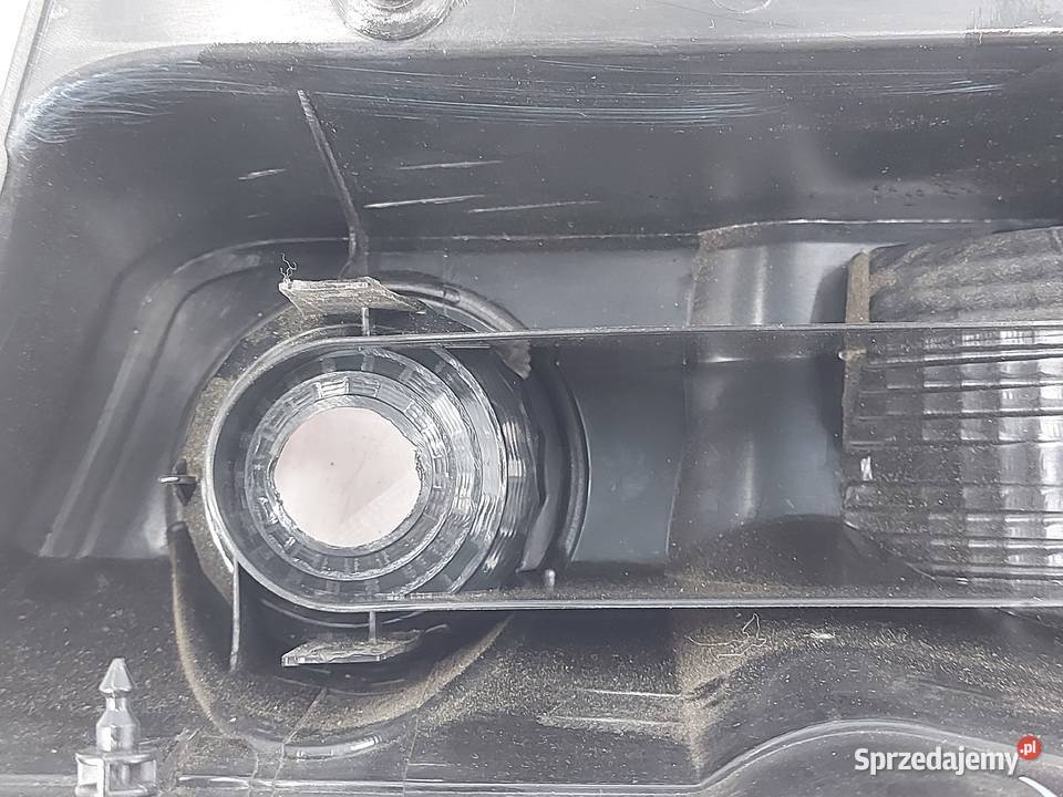 VW CRAFTER lampa prawa tył 2E0945247 Kielce