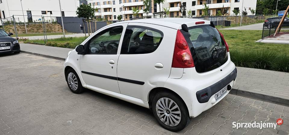 Peugeot 107 10 Happy Wrocław