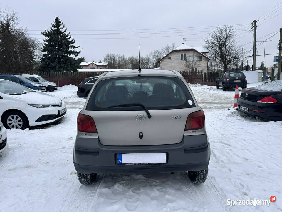 Toyota Yaris Salon PolskaWażne badanie benzyna Yaris Warszawa