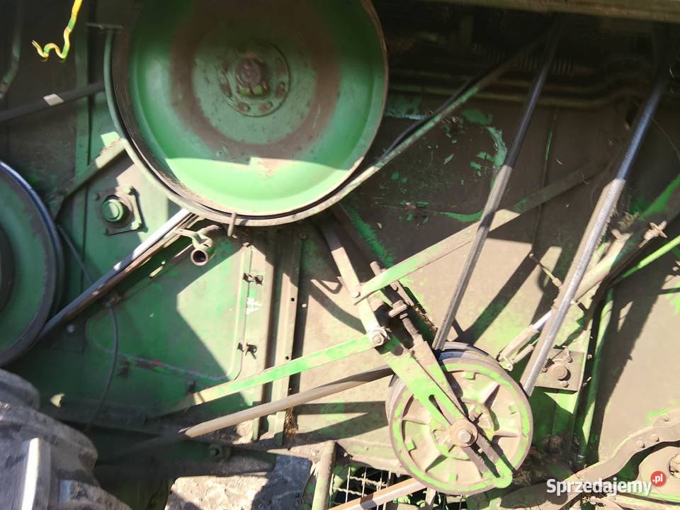 Kombajn zbożowy John Deere 940 kabina