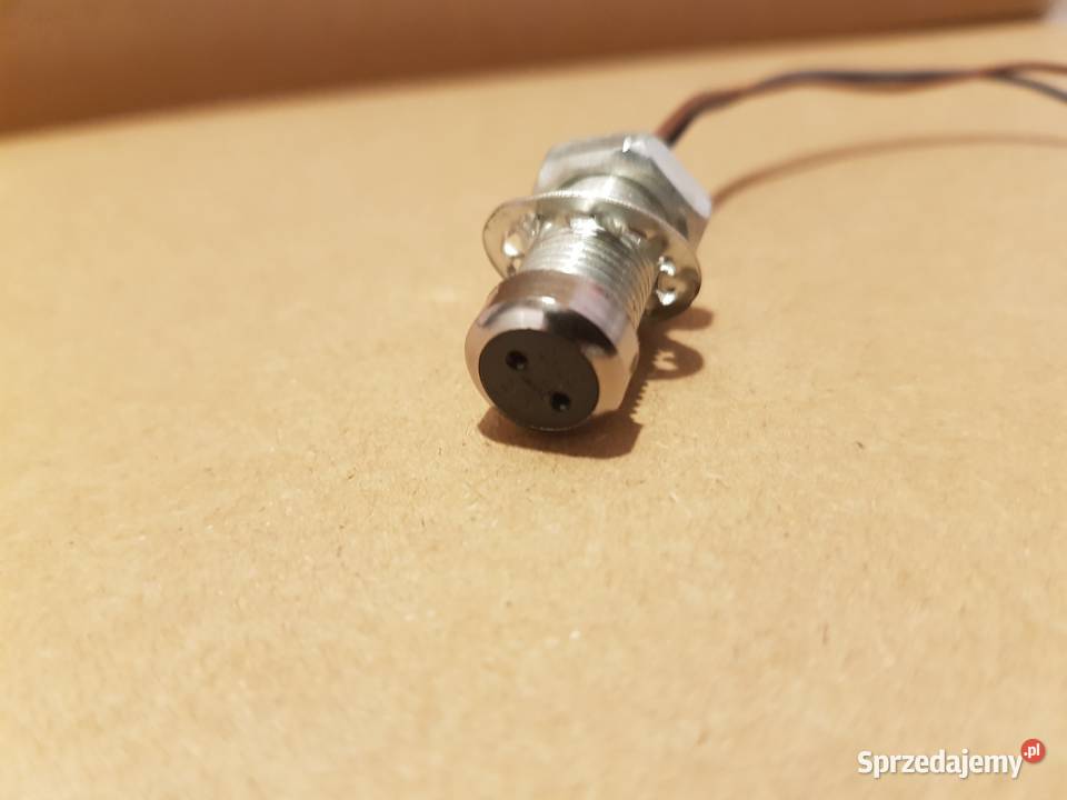 Oprawka halogenowa G4 z przewodami na 12V