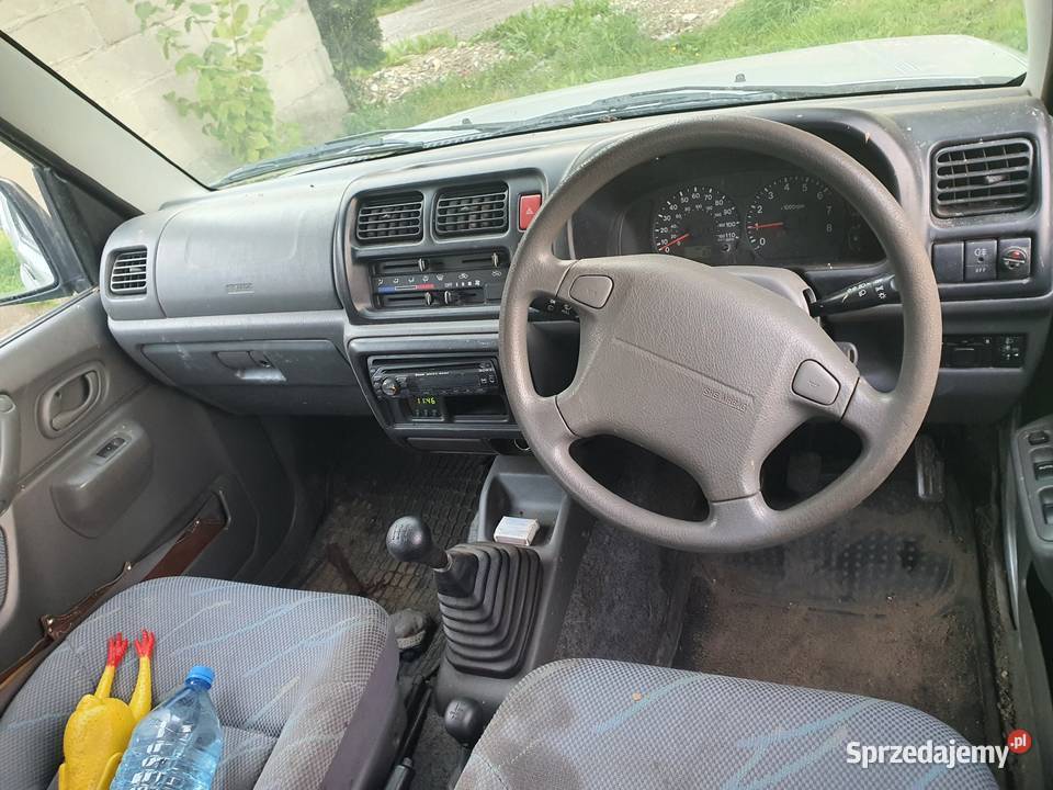 Suzuki Jimny 2001r 13 benzyna anglik dowód V5C manualna Jimny Lipno