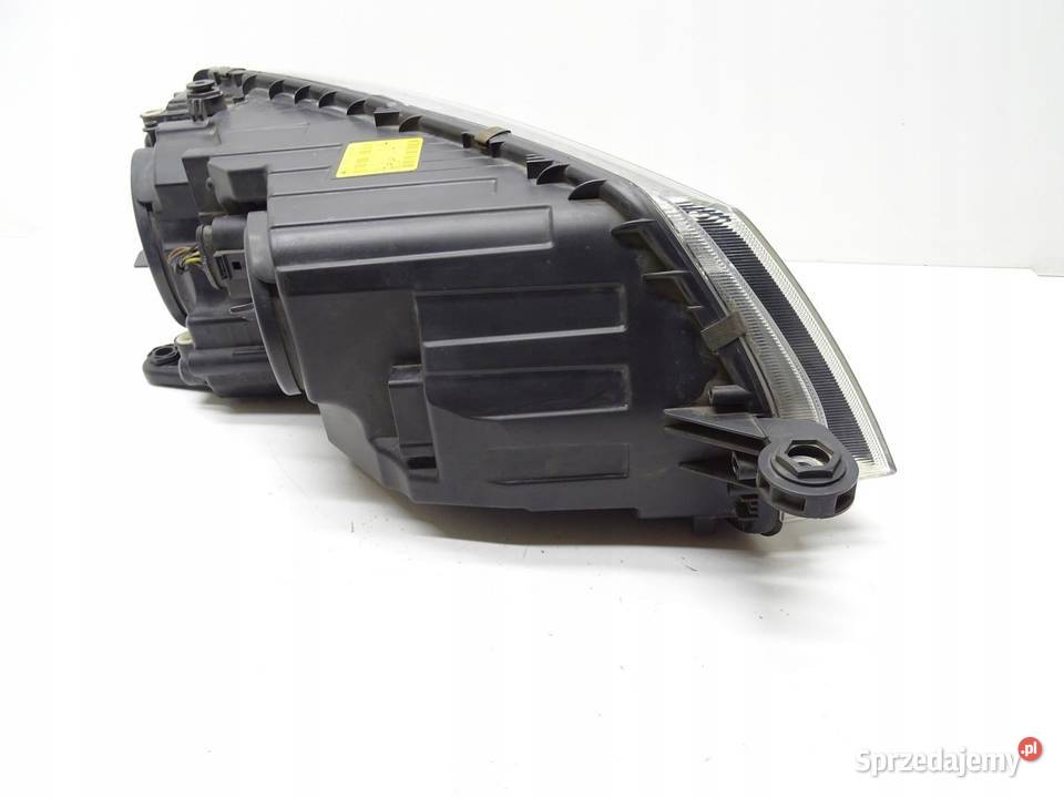 LAMPA REFLEKTOR LEWA LEWY PRZÓD PRZEDNIA SKODA sprzedam