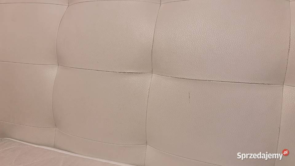 Białe łóżko glamour 160x200 tapicerowane ze śląskie