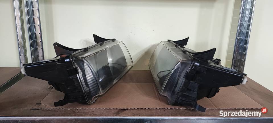 BMW E36 Lampy HELLA Compact Reflektory komplet Lampy przednie Częstochowa