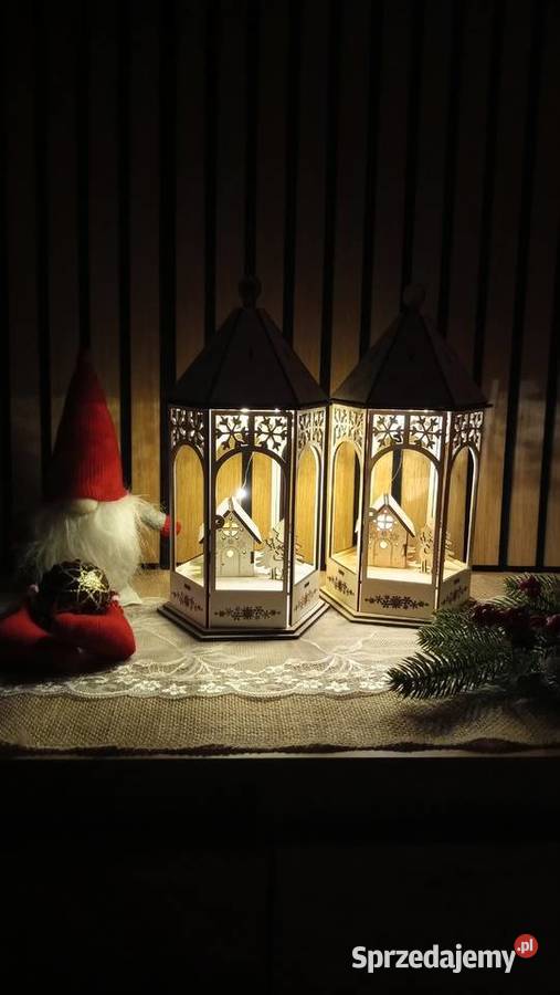 Drewniany lampion LED z domkiem i reniferem łódzkie