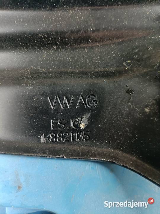 NOWY Wspornik błotnika lewy VW Scirocco 08 Części samochodowe Luzino sprzedam