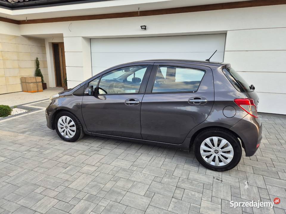 Toyota Yaris Prywatnie Salon Polska Bezwypadk nieuszkodzony