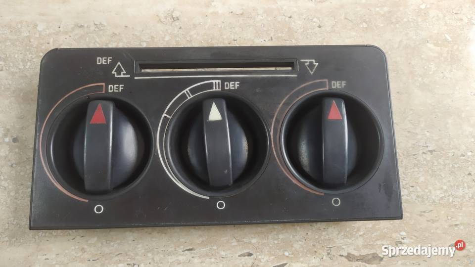 Mercedes W123 Panel nawiewu 1 suwak Łagiewniki