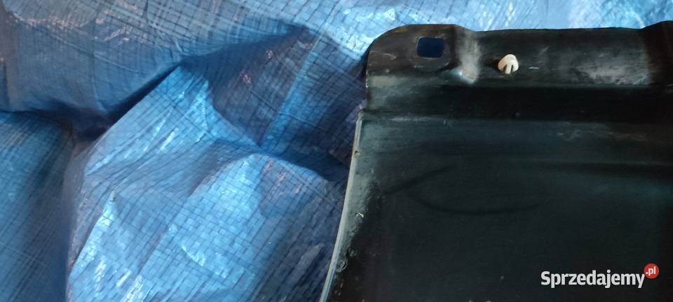 Błotnik lewy mercedes W 203 C 220 części blacharskie Zamość sprzedam