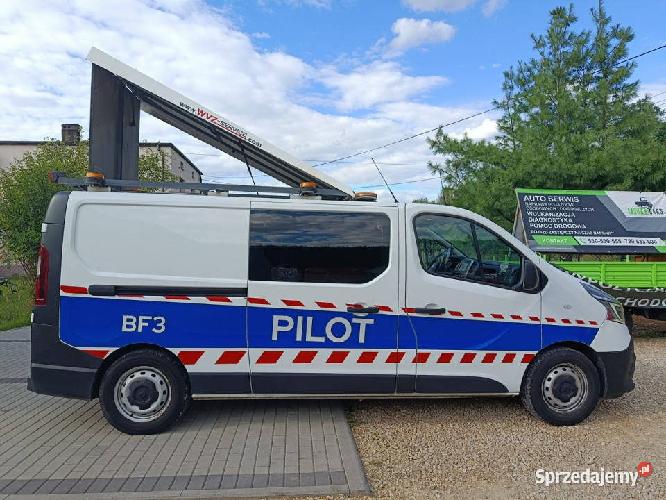 Renault Trafic 2021 PILOT łóżko webasto klima ESP śląskie Chełm Śląski sprzedam