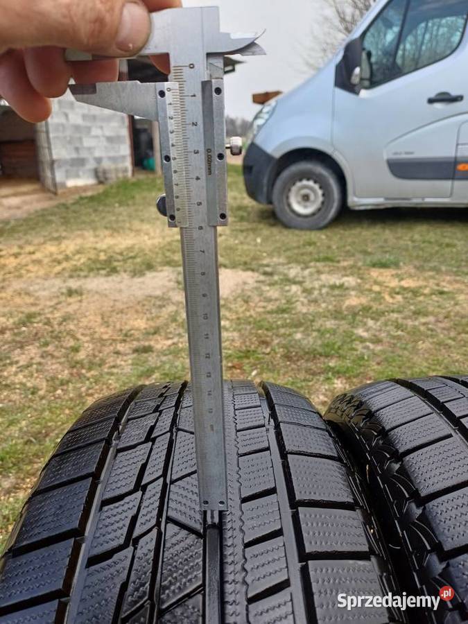 Sprzedam Opony zimowe 225 świętokrzyskie Obiechów