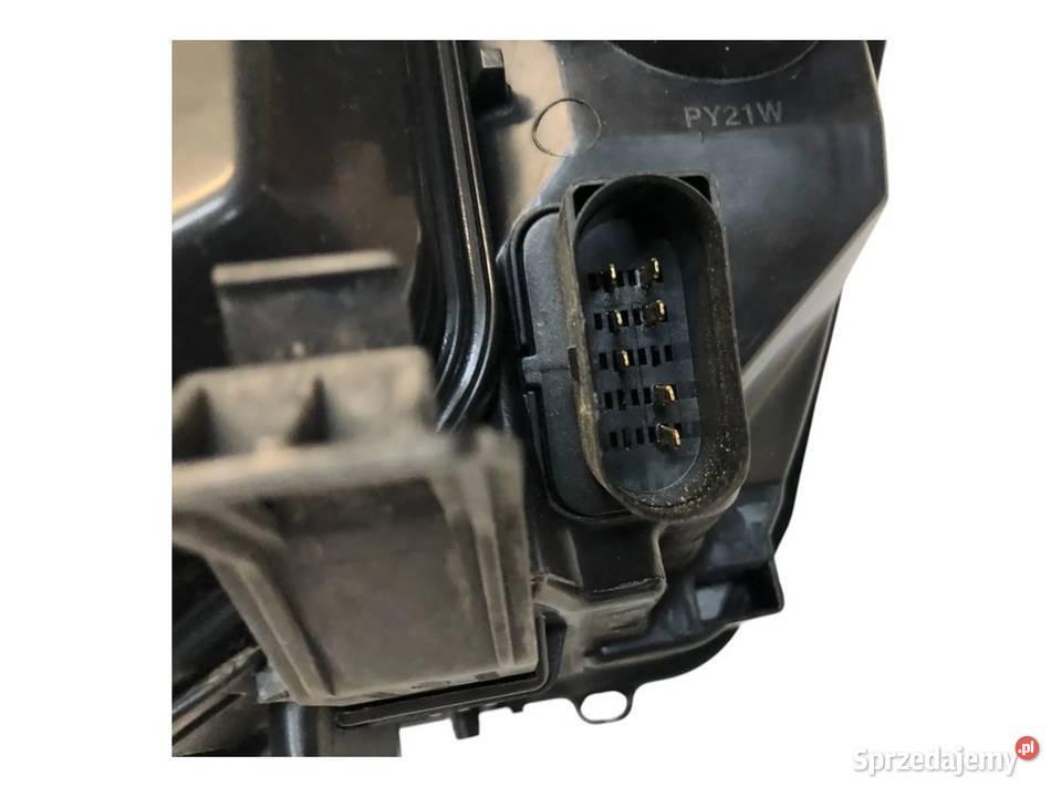 Ford Focus MK2 20052007 REFLEKTOR LAMPA PRZÓD Pozostałe Skarżysko-Kamienna