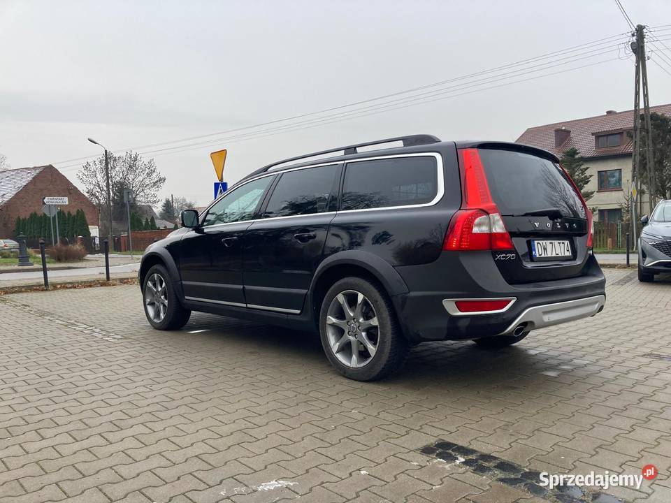Volvo XC 70 Summum szyberdach skóra TV isofix
