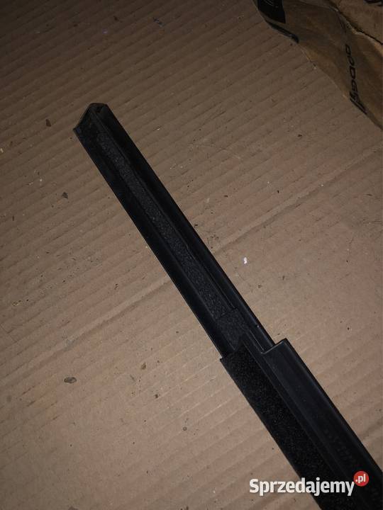 Jeep Cherokee listwa zgarniająca drzwi tył śląskie Kozy
