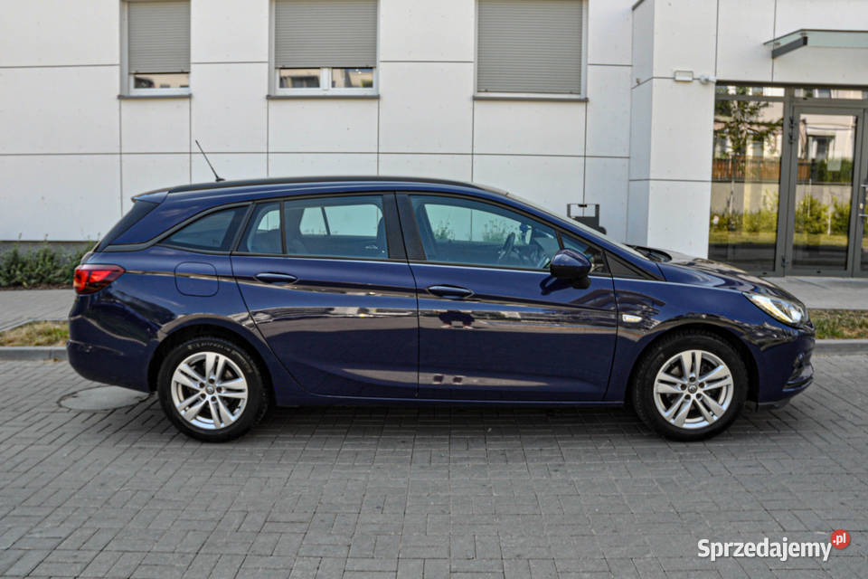 Opel Astra 16CDTI Bezwypadkowa 2017 r sprzedam