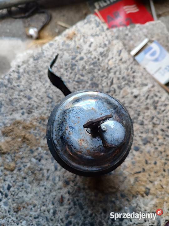 Syrena 105 104 wlew paliwa korek