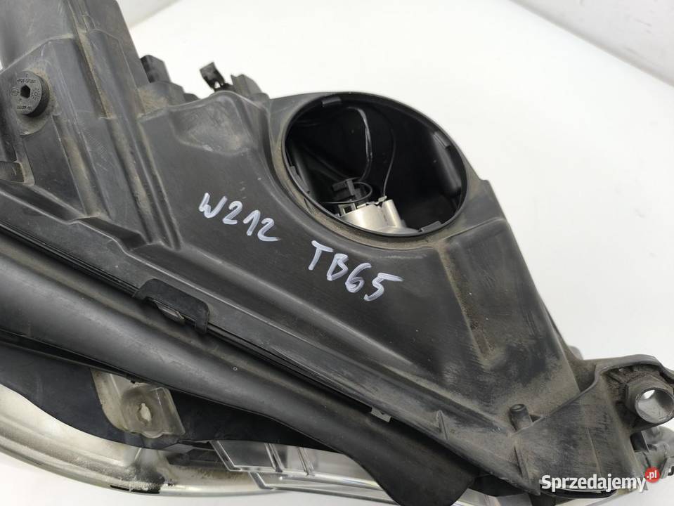 LAMPA PRAWY PRZÓD UK MERCEDES ECLASA W212 sprzedam