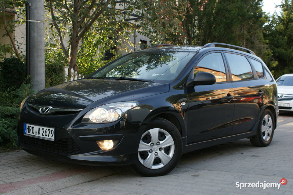 HYUNDAI i30*1.6 CRDI 90KM * 100%Bezwypadkowy * Lakier Oryginał*Model 2011