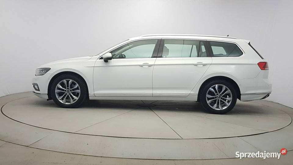 Volkswagen Passat 20 TDI Elegance DSG Z mazowieckie Warszawa
